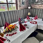 Hotel Almenrausch Neukirchen (Erzgebirgskreis)