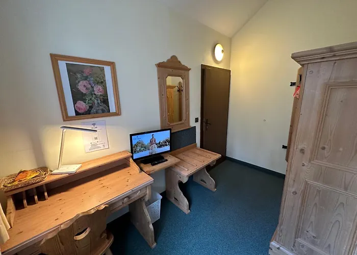 Almenrausch Neukirchen (Erzgebirgskreis)